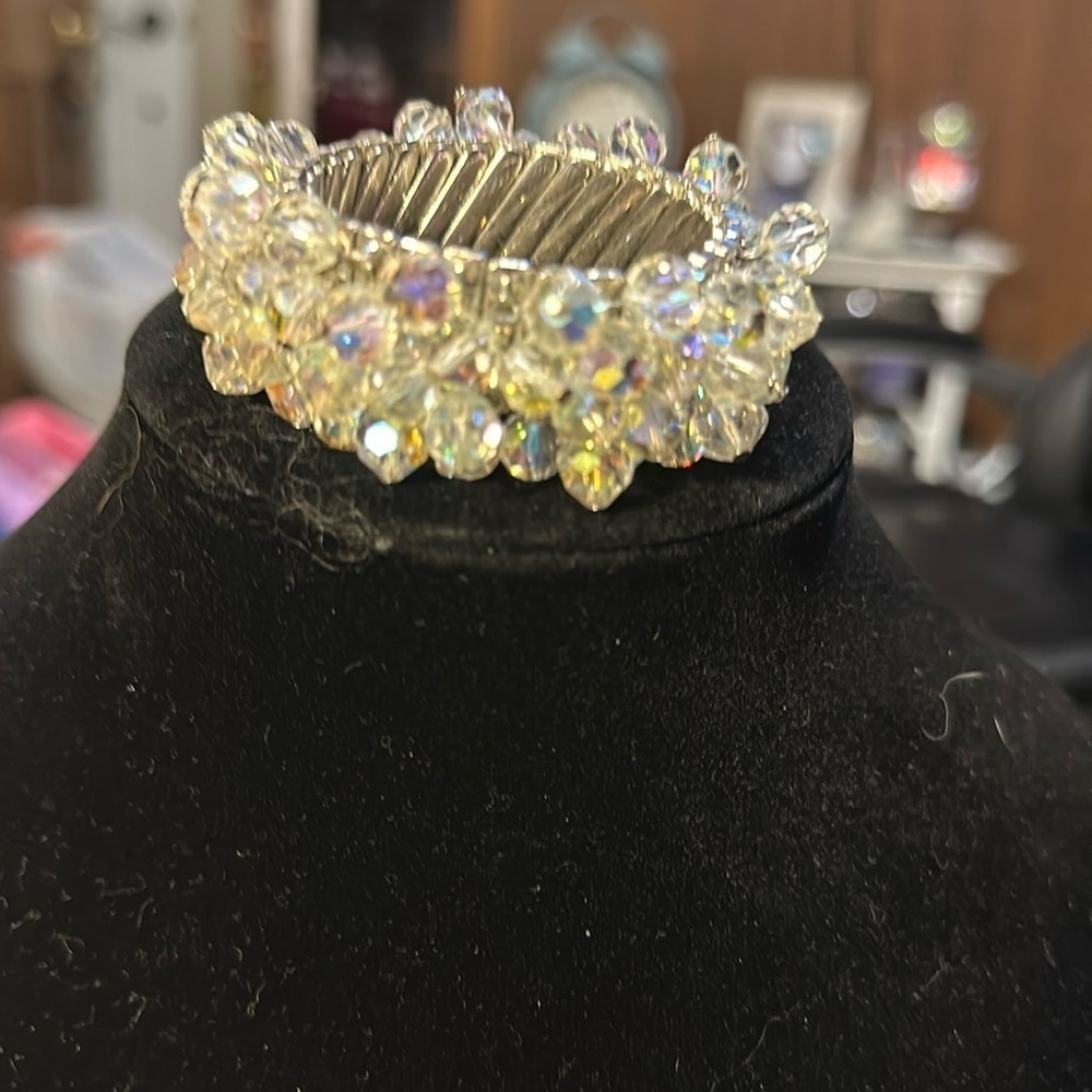 AB Vintage bracelet easily fits up to size 8.